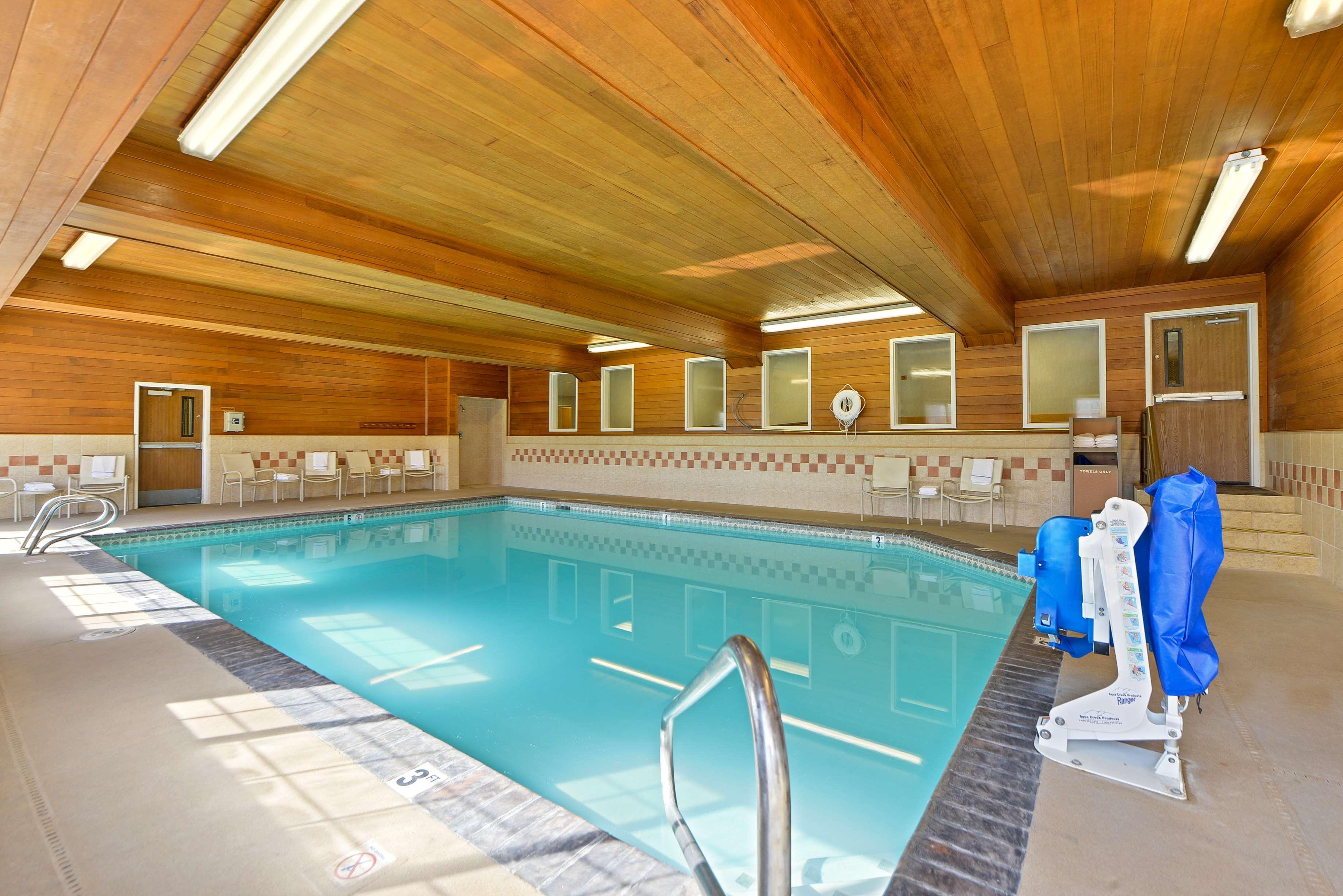 Best Western Plus Rama Inn & Suites Ла-Гранде Экстерьер фото