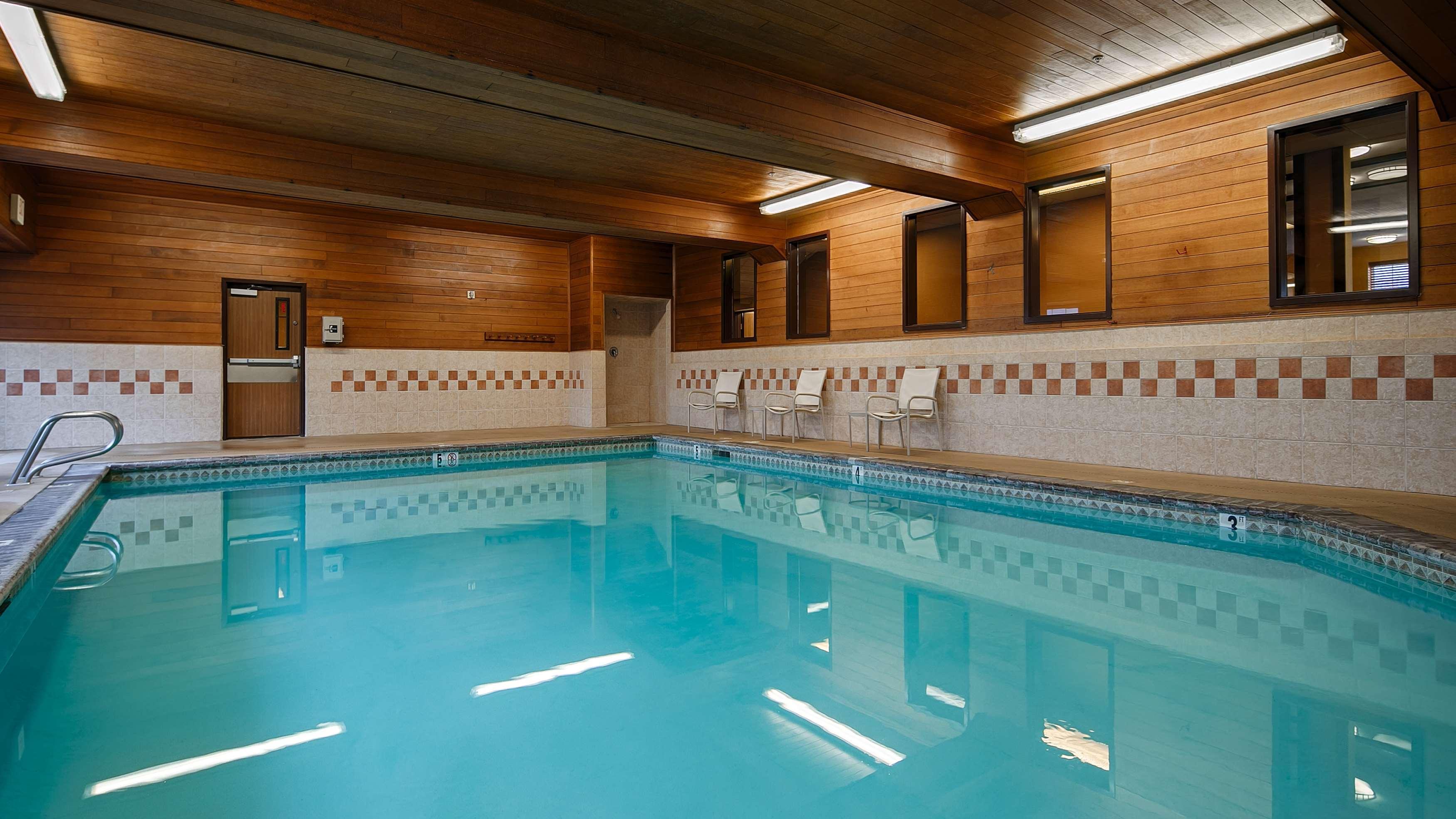 Best Western Plus Rama Inn & Suites Ла-Гранде Экстерьер фото