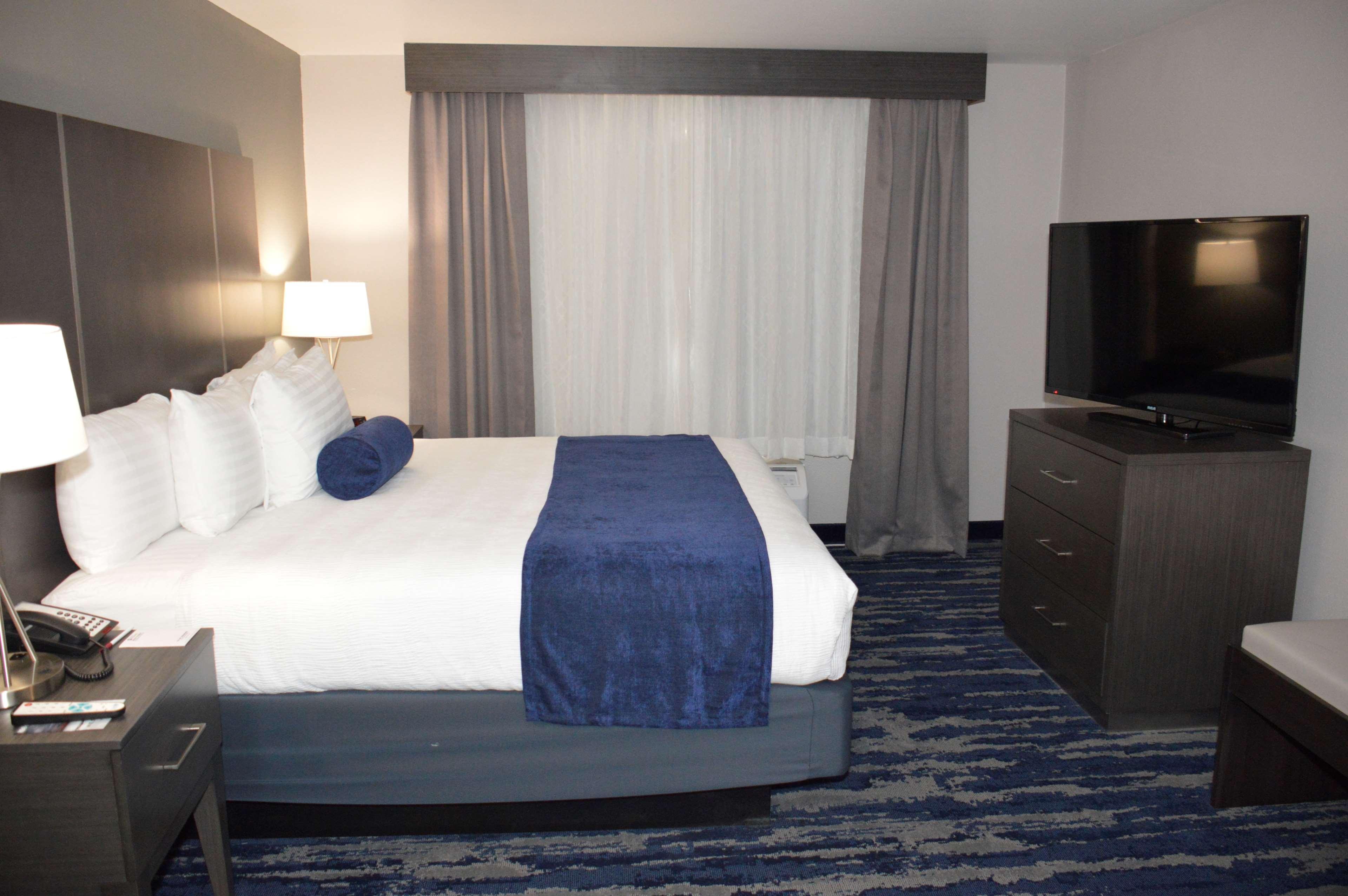 Best Western Plus Rama Inn & Suites Ла-Гранде Экстерьер фото