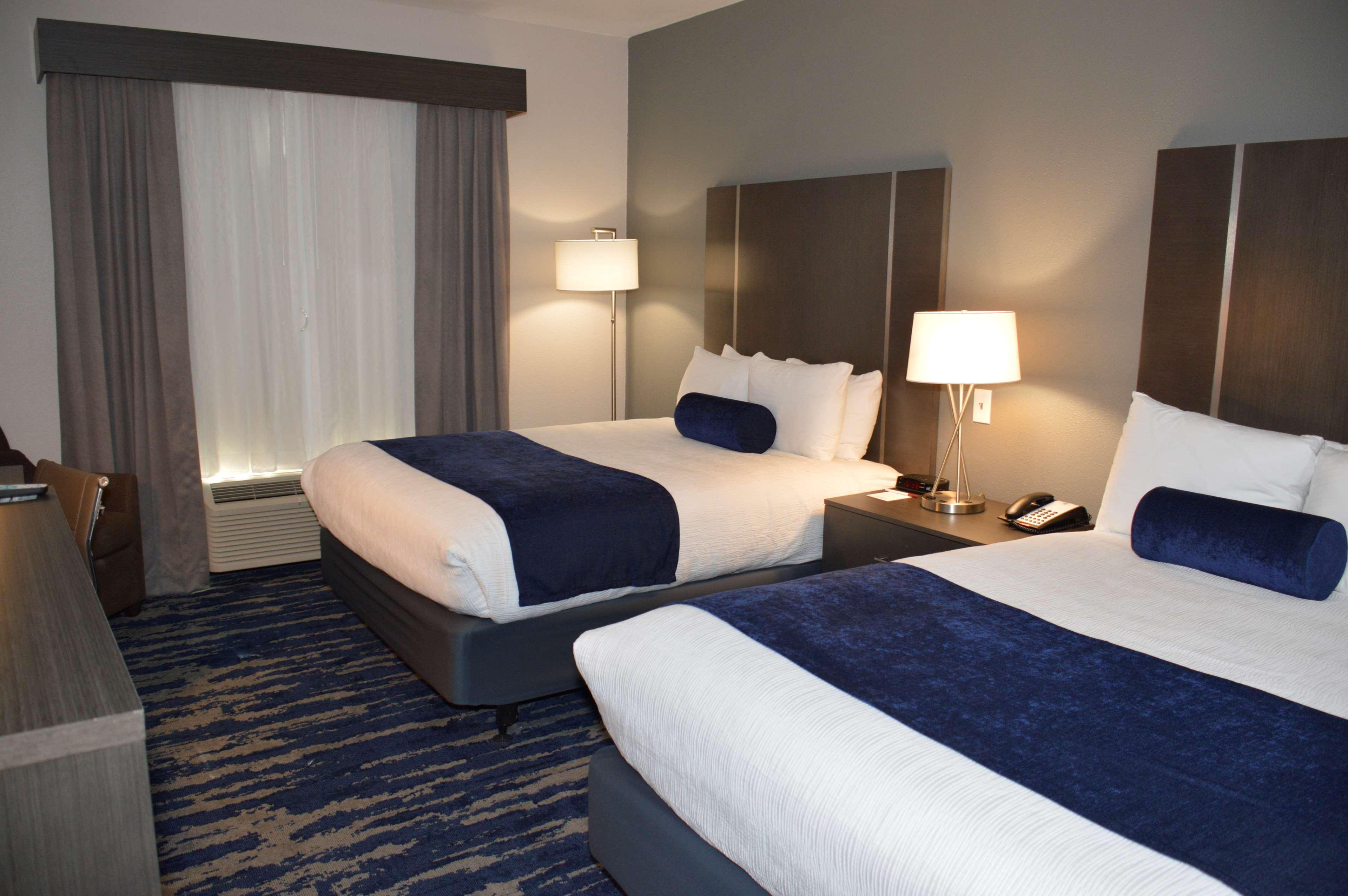 Best Western Plus Rama Inn & Suites Ла-Гранде Экстерьер фото