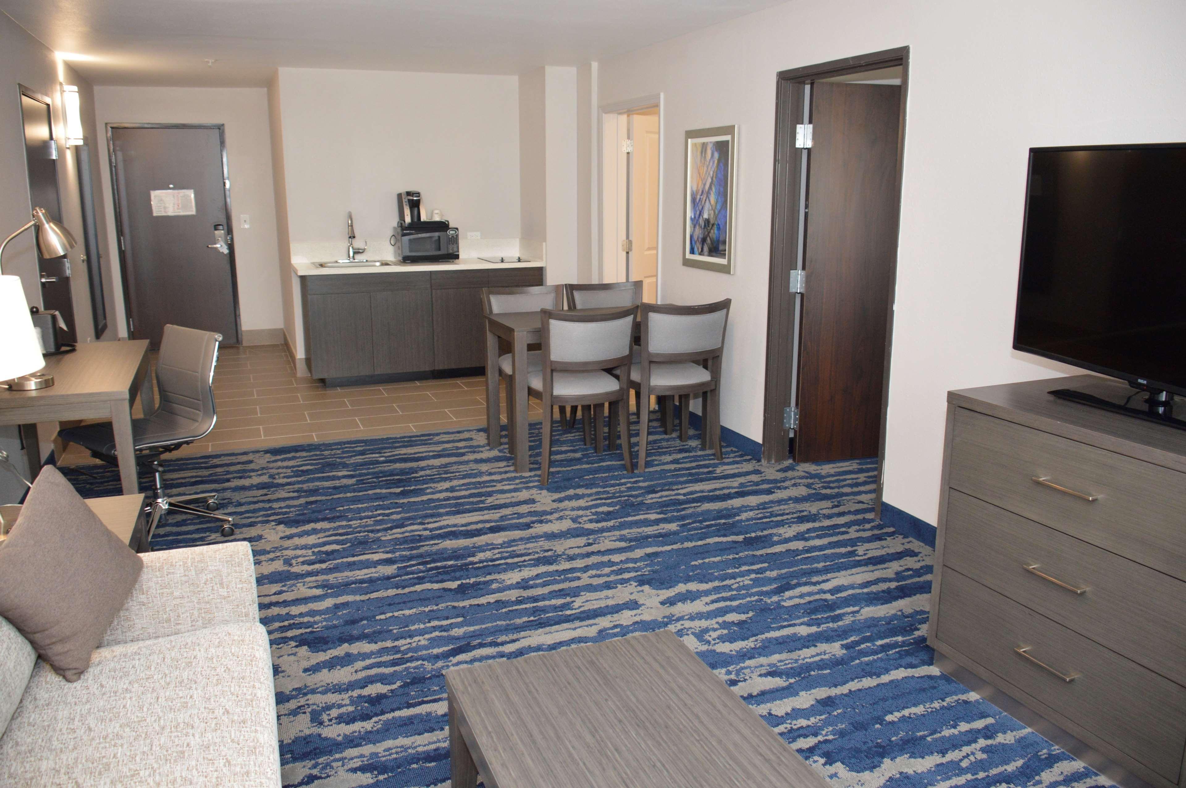 Best Western Plus Rama Inn & Suites Ла-Гранде Экстерьер фото