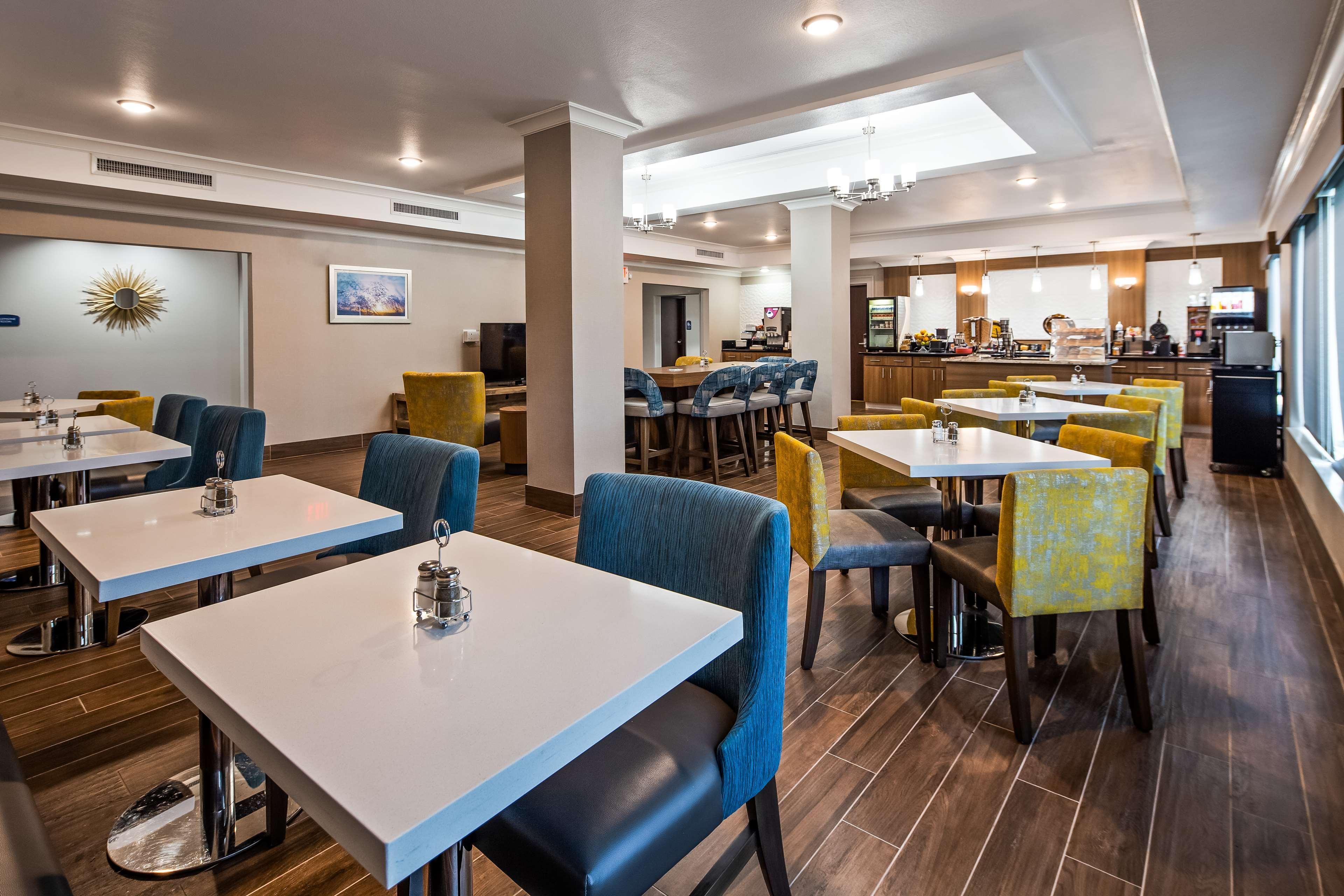 Best Western Plus Rama Inn & Suites Ла-Гранде Экстерьер фото